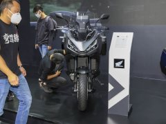 Honda NT1100 - фото 10