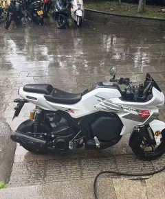 QJMOTOR 150 cc - фото 1