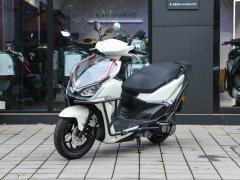 QJMOTOR 150RS - фото 1