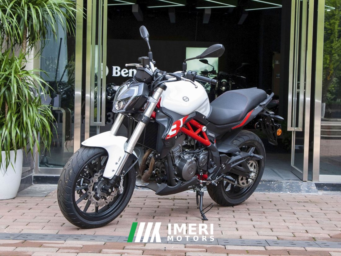 Benelli BN302S 300 cc - мотоцикл из Китая