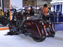 Harley-Davidson Edition Road King Special 1868 cc - фото 6