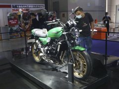 Kawasaki Z650RS - фото 3