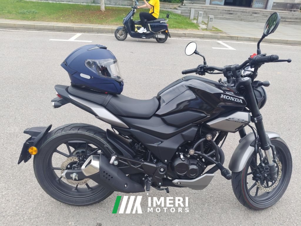 Sundiro Honda CB190TR - мотоцикл из Китая