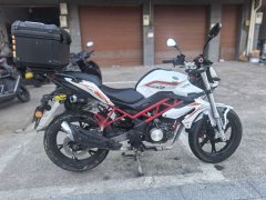 Benelli TNT150i - фото 1