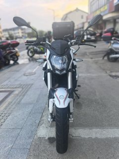Benelli TNT150i - фото 3