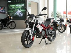 Benelli TNT150i - фото 1