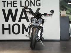 Triumph Rocket 3 2500 cc - фото 10
