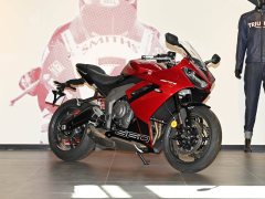 Triumph Daytona 660 - фото 3