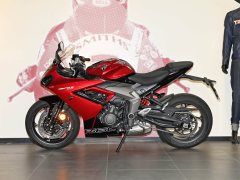 Triumph Daytona 660 - фото 4