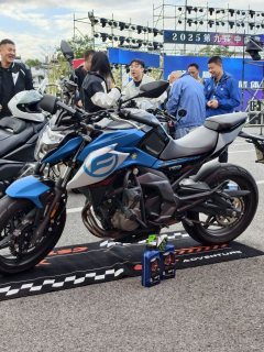 CFMOTO 650NK - фото 2