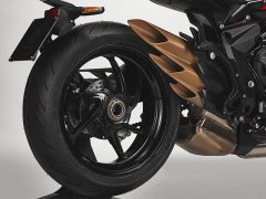 MV Agusta Brutale 800 - фото 12