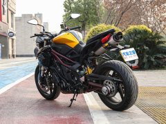 Benelli TNT899 900 cc - фото 6