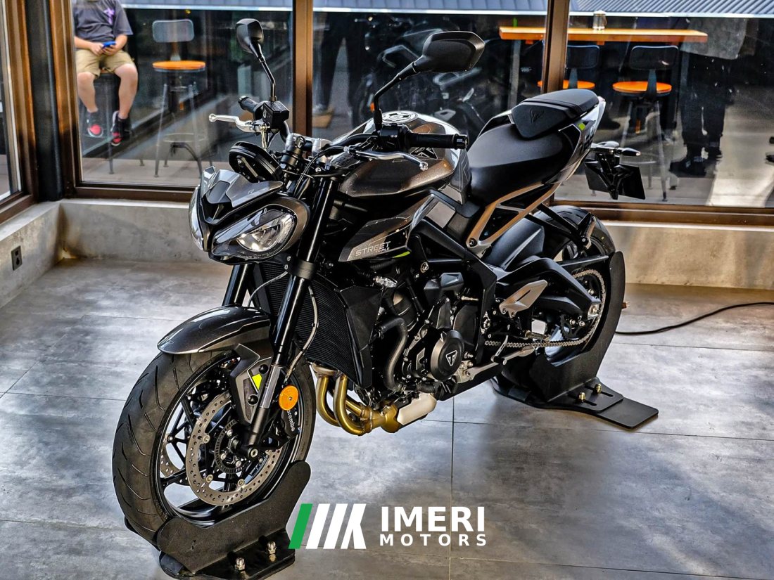 Triumph Street Triple 765 - мотоцикл из Китая
