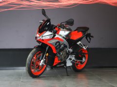 Aprilia Tuono 660 - фото 1
