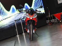Aprilia Tuono 660 - фото 2