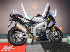 Aprilia Tuono V4 1100 cc - фото 8