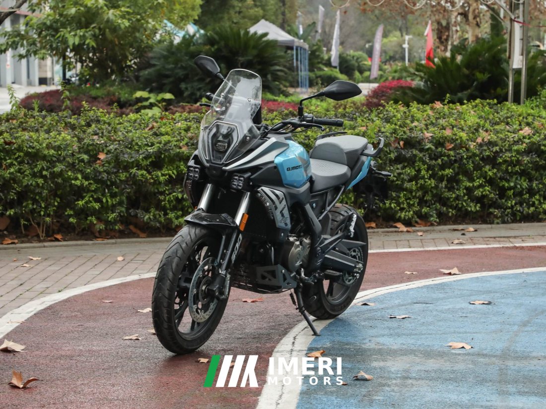 QJMOTOR 600 560 cc - мотоцикл из Китая