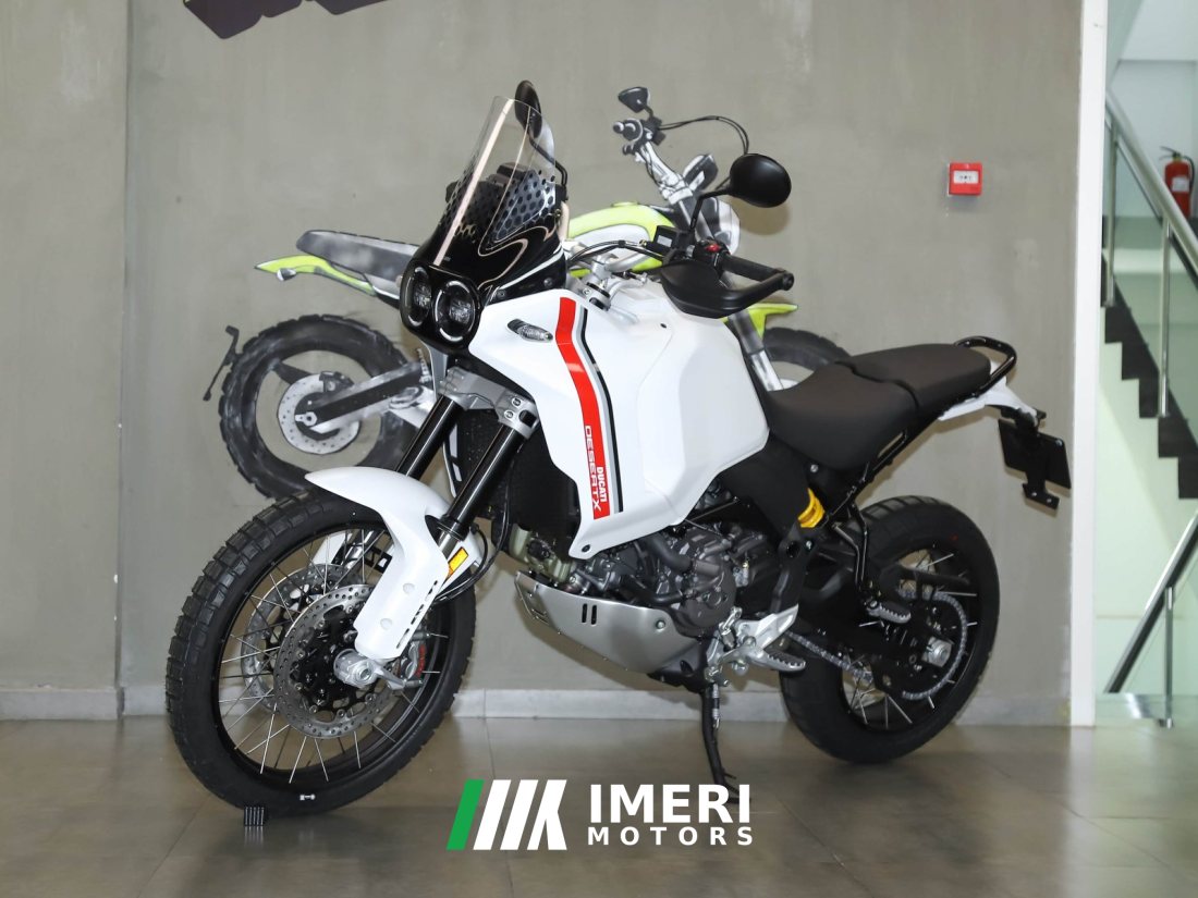 Ducati Desert X 950 cc - мотоцикл из Китая