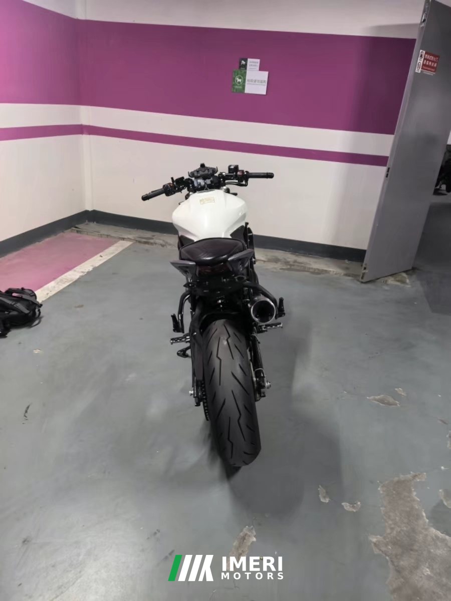 Benelli 752S 750 cc - мотоцикл из Китая