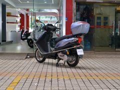 QJMOTOR 125 - фото 3