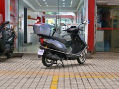 QJMOTOR 125 - фото 4