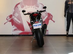 Triumph Speed Triple 1200 - фото 6