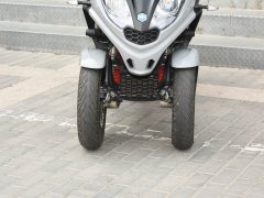Piaggio MP3 300 - фото 10
