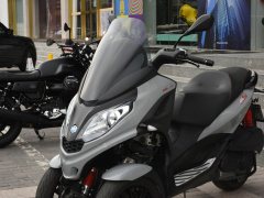 Piaggio MP3 300 - фото 11