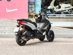 Piaggio MP3 300 - фото 7