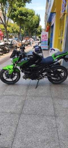Kawasaki Z400 - фото 2