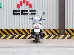 QJMOTOR 125 cc - фото 6