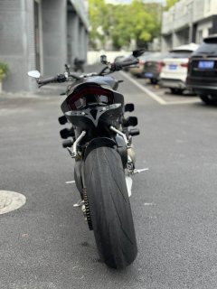 Ducati Street Fighter V4 1100 cc - фото 8