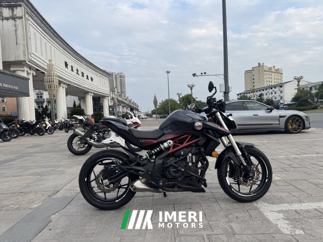 QJMOTOR 350 - мотоцикл из Китая
