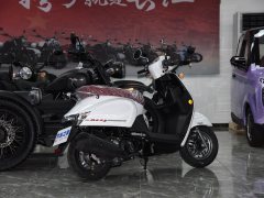 KYMCO New Many 125 - фото 7