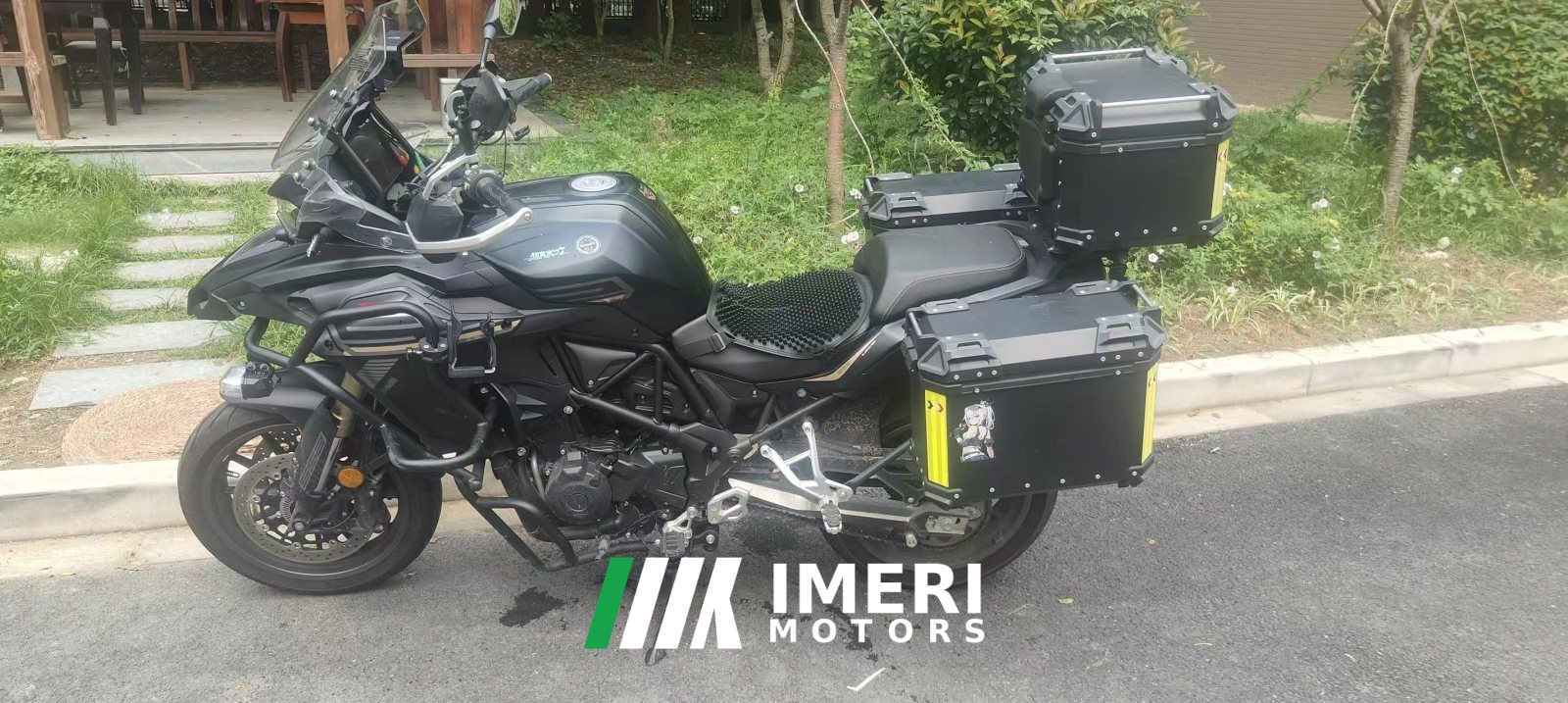2025 Benelli TRK552 550 cc