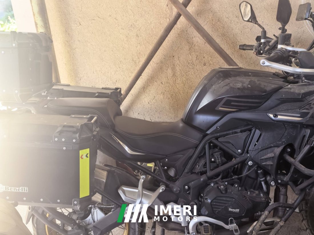 Benelli TRK552 550 cc - мотоцикл из Китая