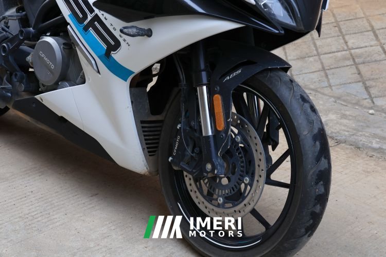 CFMOTO 250SR - мотоцикл из Китая