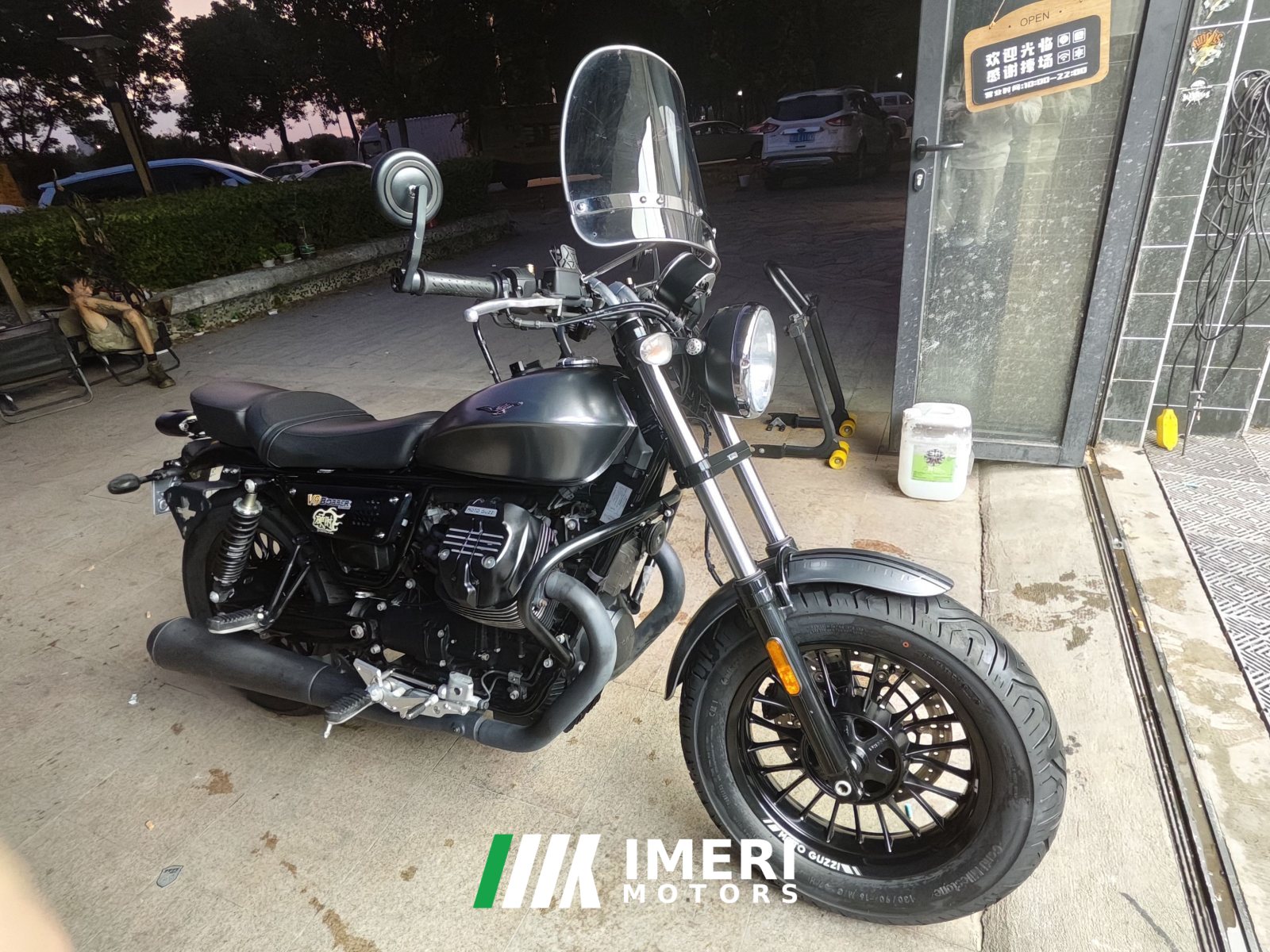 2019 Moto Guzzi V9 853 cc
