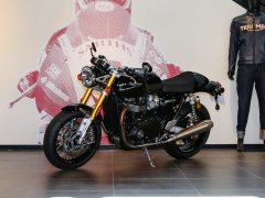 Triumph Thruxton - фото 1