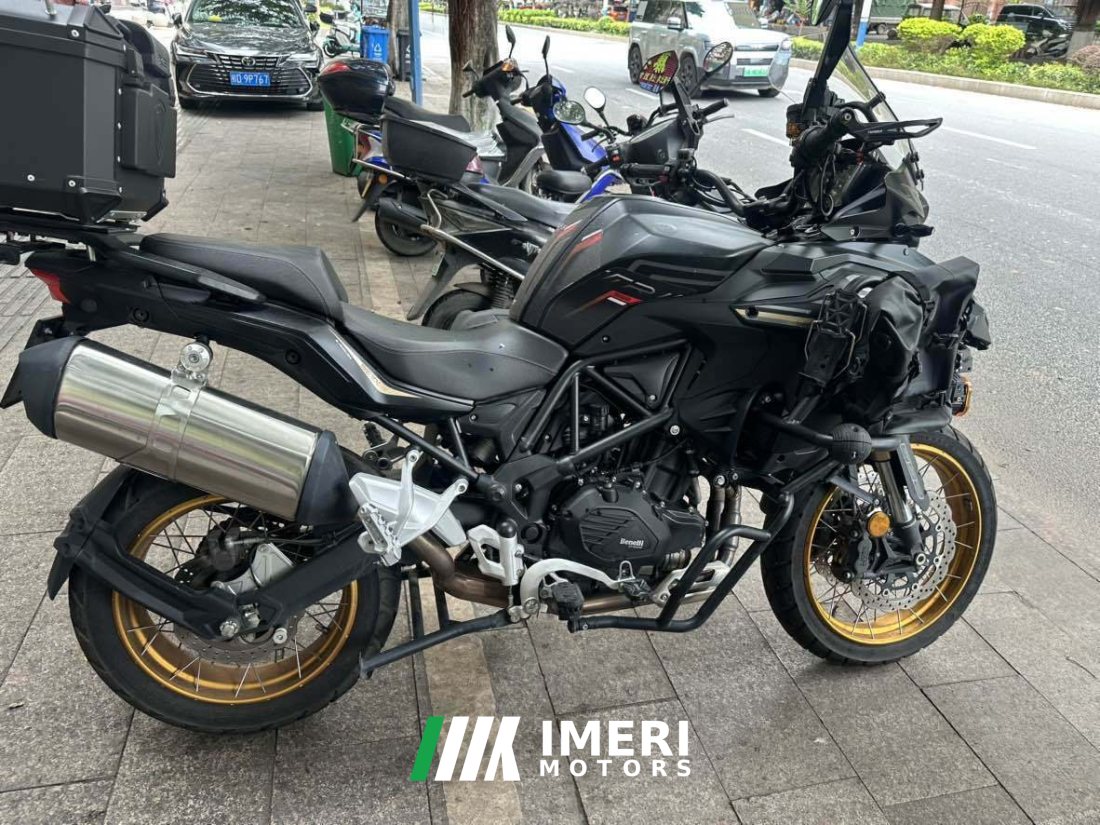 Benelli TRK552 550 cc - мотоцикл из Китая
