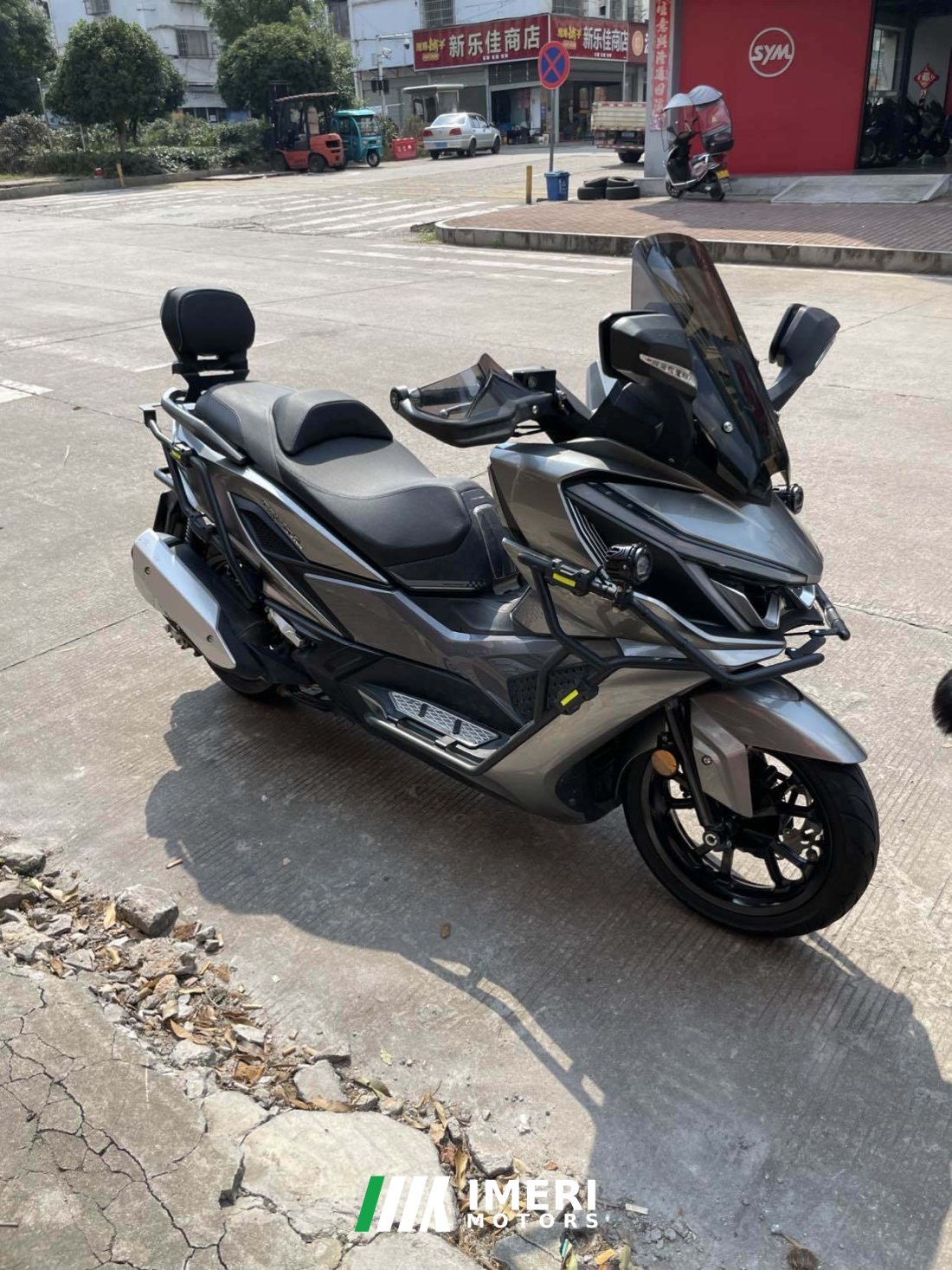 SYM Cruisym400 - мотоцикл из Китая