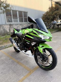 Kawasaki Ninja 400 - фото 1