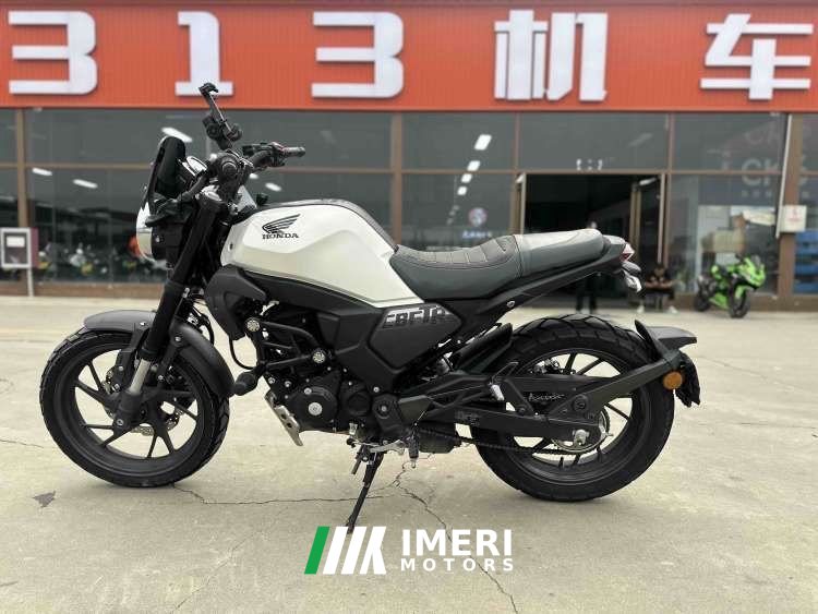 Sundiro Honda CBF190TR - мотоцикл из Китая