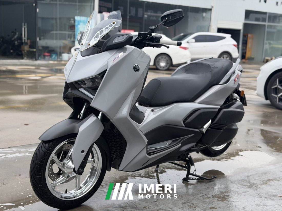 Yamaha XMAX 300 cc - мотоцикл из Китая