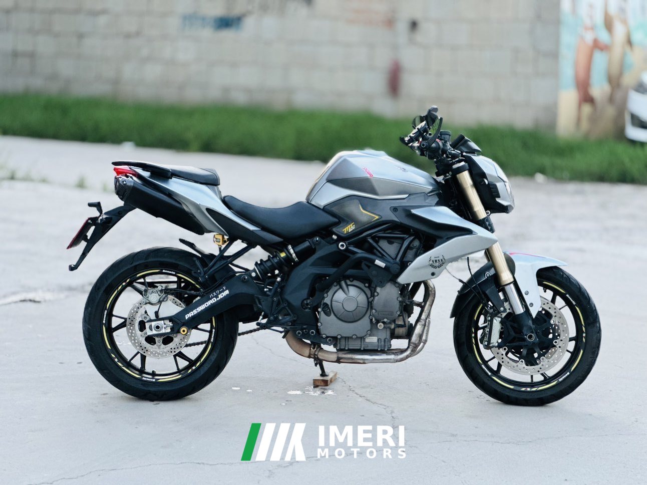 2024 Benelli TNT600i