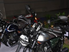 Moto Guzzi V9 850 cc - фото 7