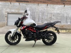 Benelli TNT 300 / BN 302S - фото 2