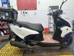 QJMOTOR Hong 125 - фото 8