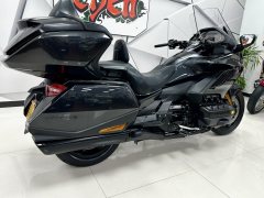 Honda Gold Wing GL1800 - фото 2