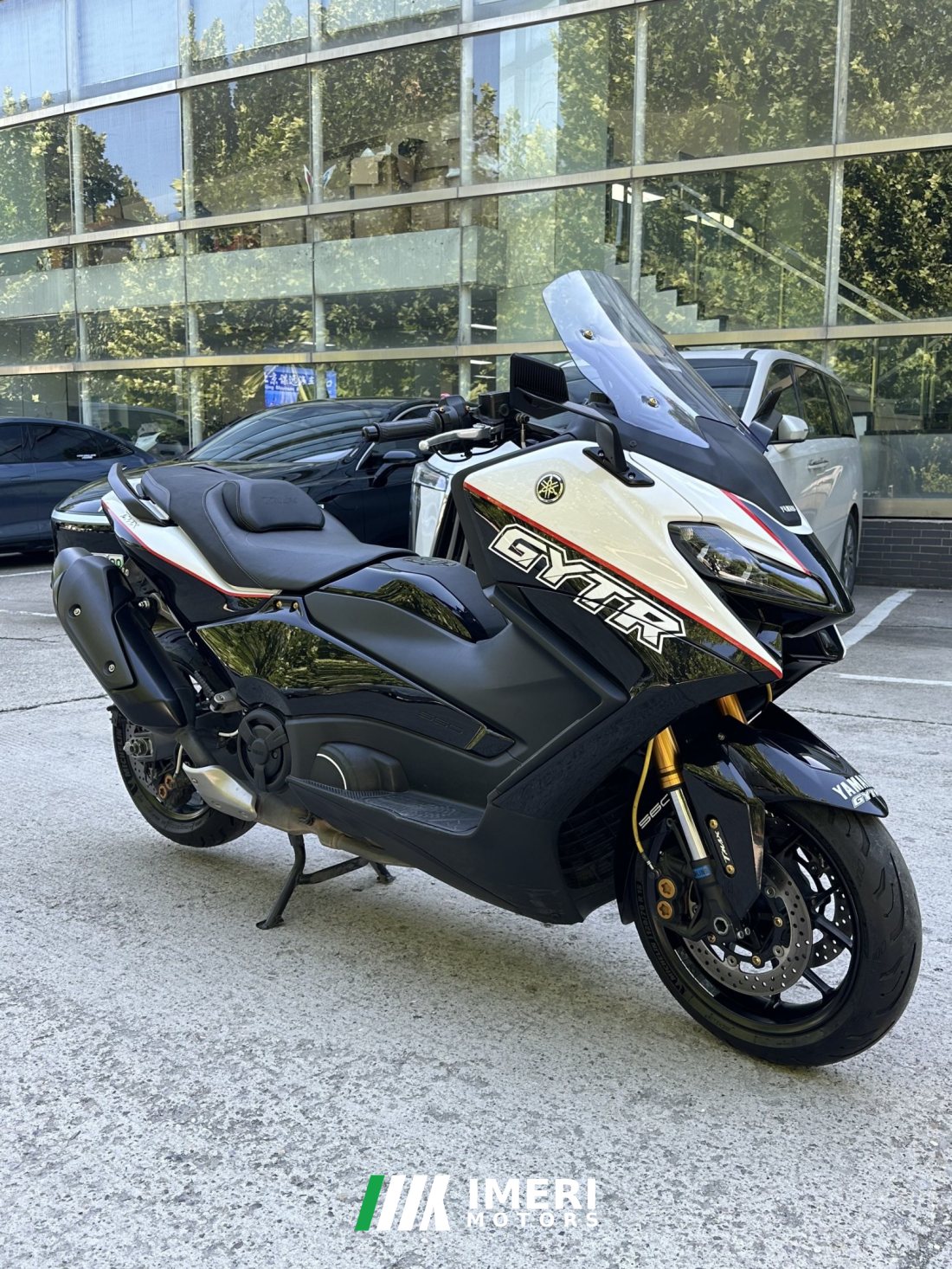 Yamaha TMAX 560 cc - мотоцикл из Китая